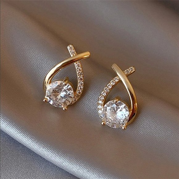2ct Diamond 18K Gold Twisted Womens Earrings Soliatire Stud Style Ladies Jewelry - Picture 6 of 10